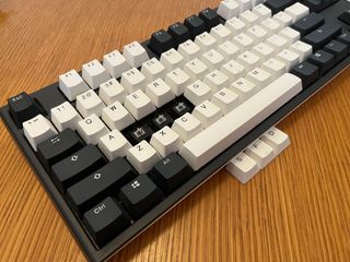 （分類：）位於 。 由 cymos 提交（商品編號 1354613997，圖片 1）。簡介： 。