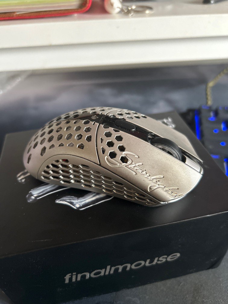 Finalmouse Starlight Pro Tenz Small, Computers & Tech, Parts ...