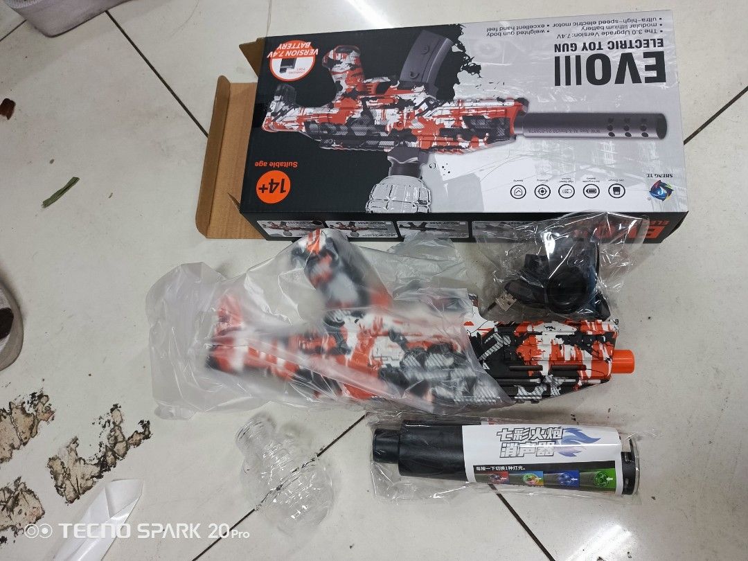 Gel blaster toy gun w/light (Category: Action & Battle Toys) located in Manila. Submitted by ramosmarvi53163 (Listing ID 1354709204, Image 2). Description: Gel blaster toy gun w/light.