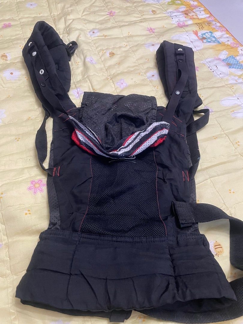 Graco Baby Carrier (Category: Carriers & Slings) located in San Jose del Monte. Submitted by momma_buys (Listing ID 1354671864, Image 3). Description: As is where is Selling low.
