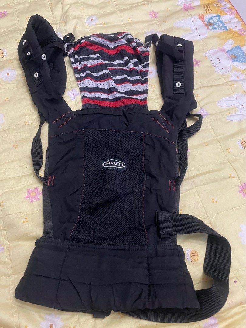 Graco Baby Carrier (Category: Carriers & Slings) located in San Jose del Monte. Submitted by momma_buys (Listing ID 1354671864, Image 1). Description: As is where is Selling low.