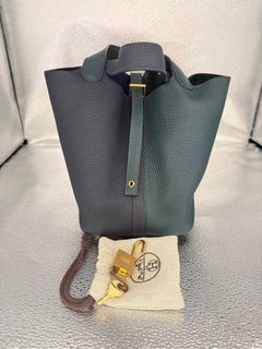 （分類：）位於 。 由 adayeung0505 提交（商品編號 1354608119，圖片 1）。簡介： 。