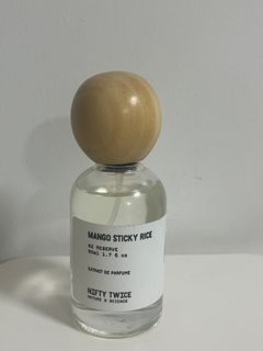 (Category: ) located in . Submitted by obsessedwithperfumes (Listing ID 1354675778, Image 1). Description: .