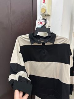 (Category: ) located in . Submitted by reenewardrobe (Listing ID 1354536368, Image 1). Description: .