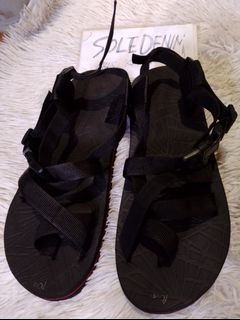 (Category: ) located in . Submitted by SoleDenim (Listing ID 1354557933, Image 1). Description: .
