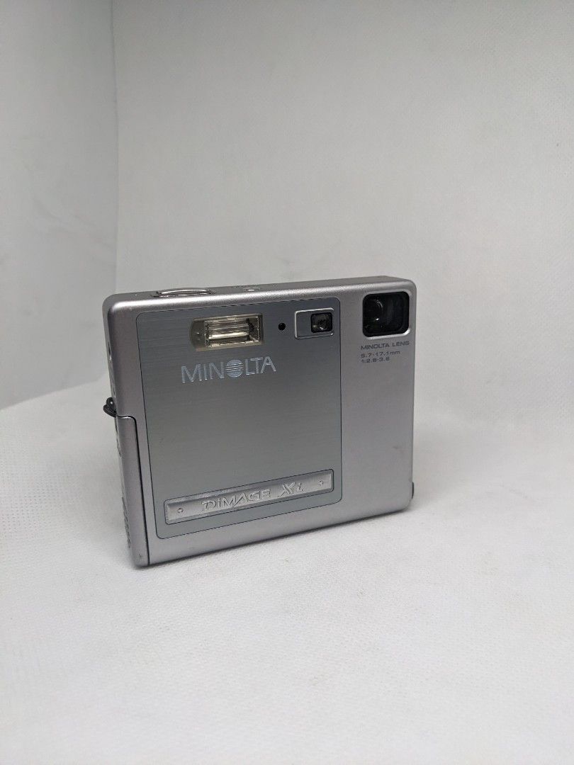 Minolta Dimage Xi (Category: Cameras) located in Manila. Submitted by sa_bahay (Listing ID 1354716521, Image 3). Description: Minolta Dimage Xi Digital Camera -fully functional -with brand new camera and charger -has LCD marks (refer to 4th photo) -Sample photos attached (5th to 7th photo).