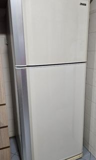 (Category: ) located in . Submitted by robinhood24 (Listing ID 1354638981, Image 1). Description: .