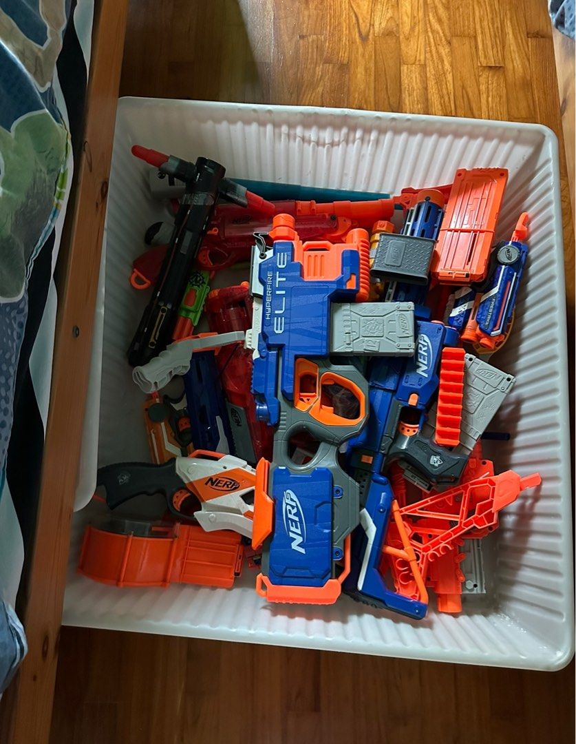 Nerf (Category: Action & Battle Toys) located in Singapore. Submitted by itsnotmelizabeth (Listing ID 1354721059, Image 10). Description: Decluttering selling all together. .