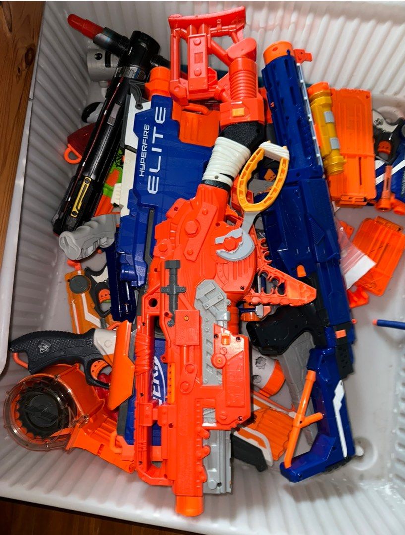 Nerf (Category: Action & Battle Toys) located in Singapore. Submitted by itsnotmelizabeth (Listing ID 1354721059, Image 8). Description: Decluttering selling all together. .