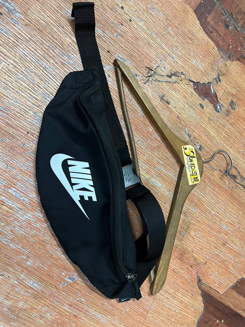mens nike waist bag