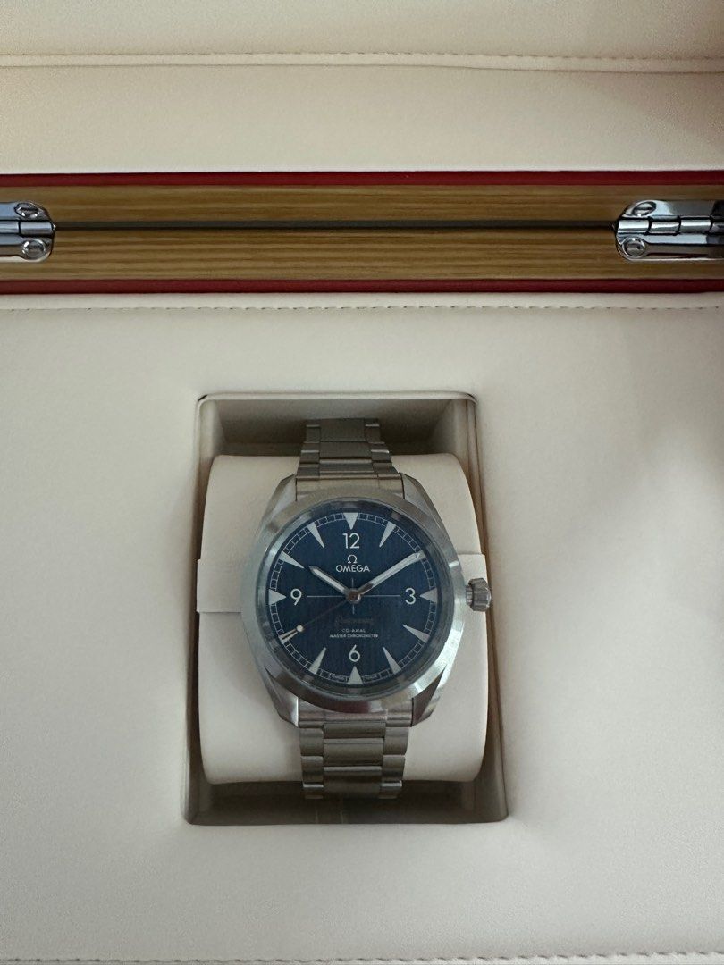 Omega Railmaster (Category: Luxury Watches) located in Taguig. Submitted by paolo.versoza (Listing ID 1354532523, Image 2). Description: Reference 220.10.40.20.01.001 Between lugs: 20 mm Lug‑to‑lug: 47.0 mm Thickness: 12.7 mm Case diameter: 40 mm Dial color: Blue (Denim) Water resistance:15 bar (150 meters) Calibre: Omega 8806 Power reserve: 55 hours Foreign AD purchased Feb 2025 Price is negotiable Inclusions: Watch, Watch Box (including outer b
