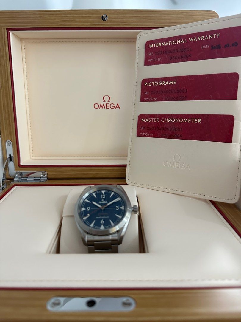 Omega Railmaster (Category: Luxury Watches) located in Taguig. Submitted by paolo.versoza (Listing ID 1354532523, Image 3). Description: Reference 220.10.40.20.01.001 Between lugs: 20 mm Lug‑to‑lug: 47.0 mm Thickness: 12.7 mm Case diameter: 40 mm Dial color: Blue (Denim) Water resistance:15 bar (150 meters) Calibre: Omega 8806 Power reserve: 55 hours Foreign AD purchased Feb 2025 Price is negotiable Inclusions: Watch, Watch Box (including outer b