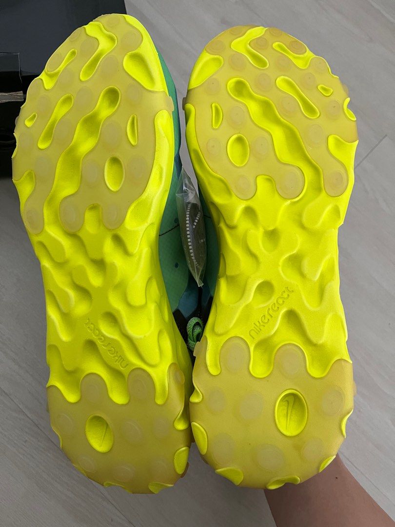 React element 87/ Undercover (Category: Sneakers) located in Singapore. Submitted by letsgedditnow (Listing ID 1354586400, Image 3). Description: Used twice only Very good condition .