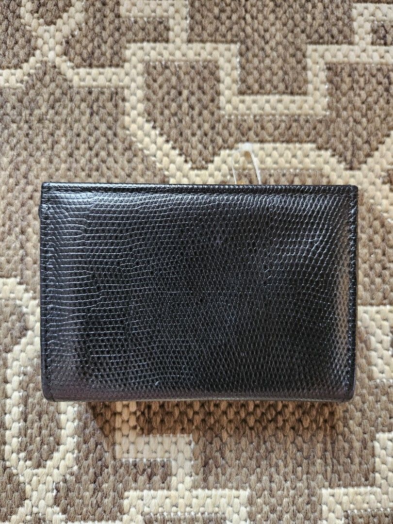 Salvatore Ferragamo Coin Key Case (Category: Luxury Bags & Wallets) located in Mandaluyong City. Submitted by the_luxury_hub (Listing ID 1354606169, Image 3). Description: Salvatore Ferragamo Coin Key Case Calf skin leather excellent condition no inclusion Php 7,500.