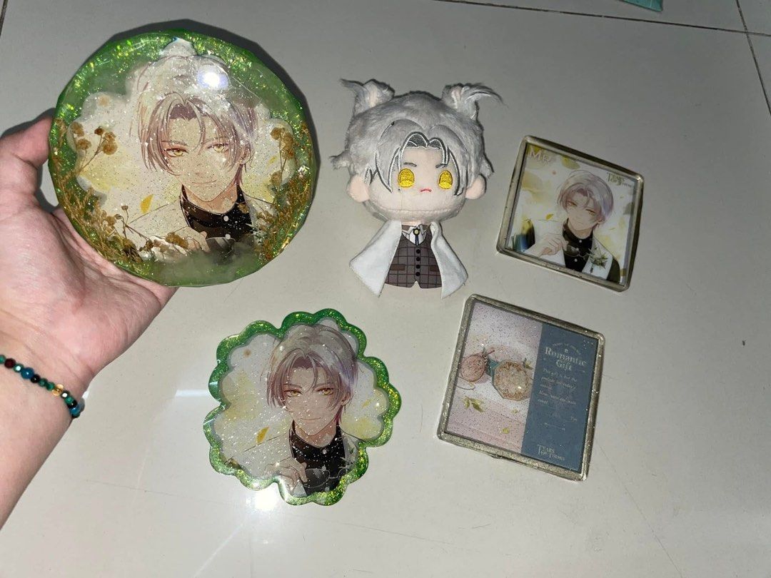 [Please ask for price!!!] Tears of Themis merchandise - Vyn Richter ...