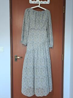 (Category: ) located in . Submitted by deeannascloset (Listing ID 1354660664, Image 1). Description: .