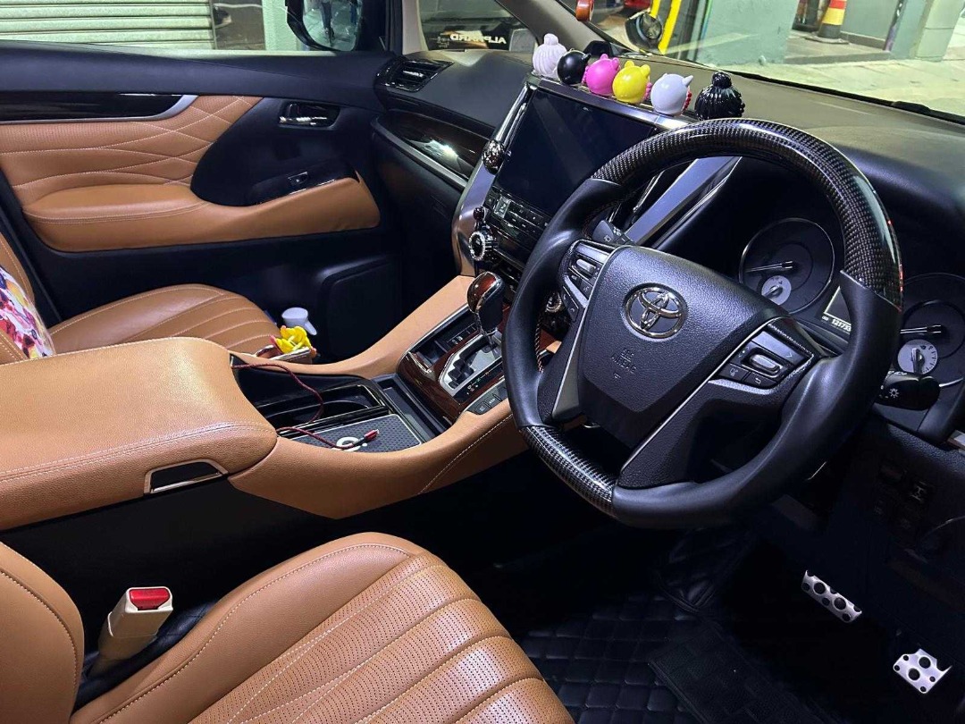 Toyota ALPHARD 2.5 Auto62864836394498114
