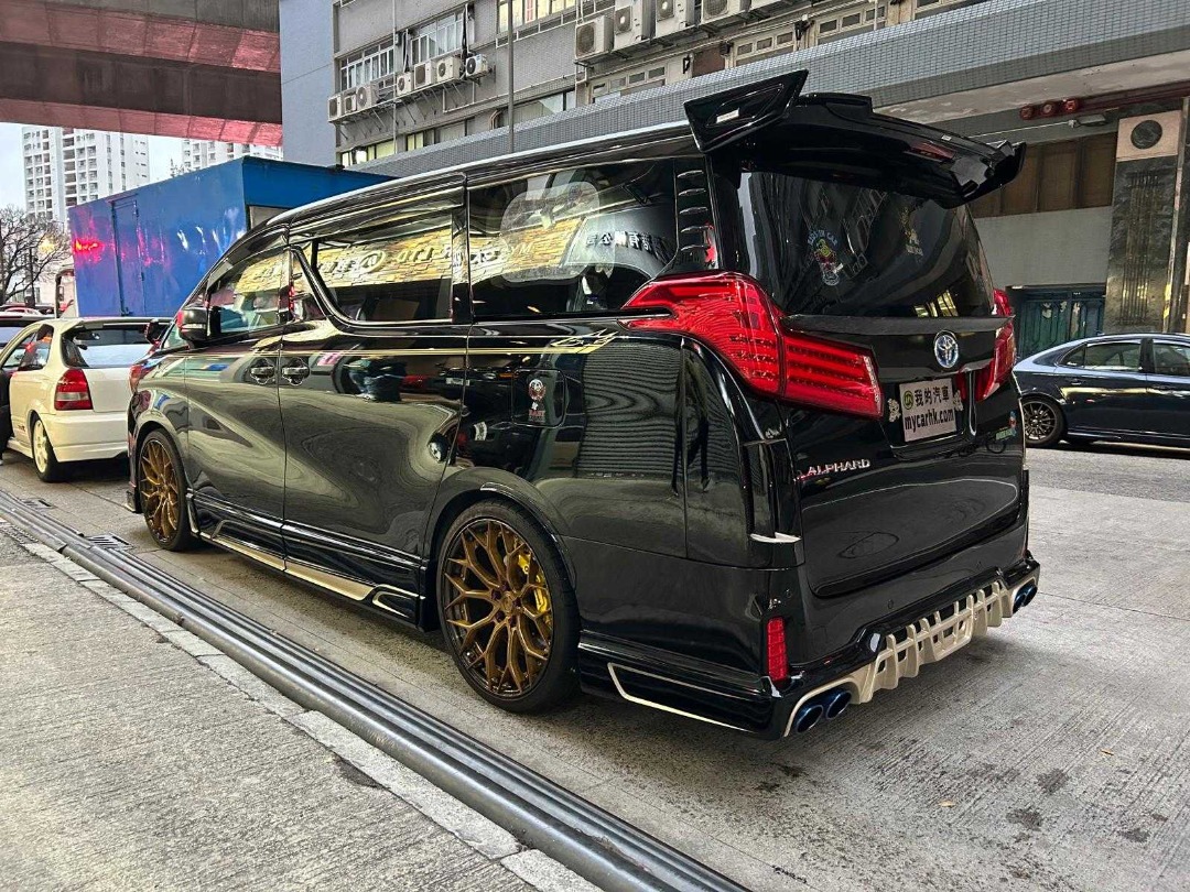 Toyota ALPHARD 2.5 Auto62864836394498113