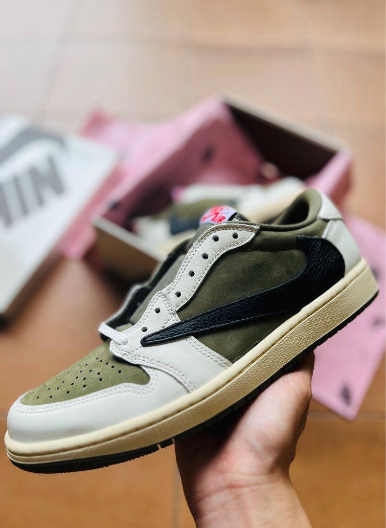 Travis Scott Jordan Reverse Olive [uk7.5 & uk8.5], Men's Fashion ...
