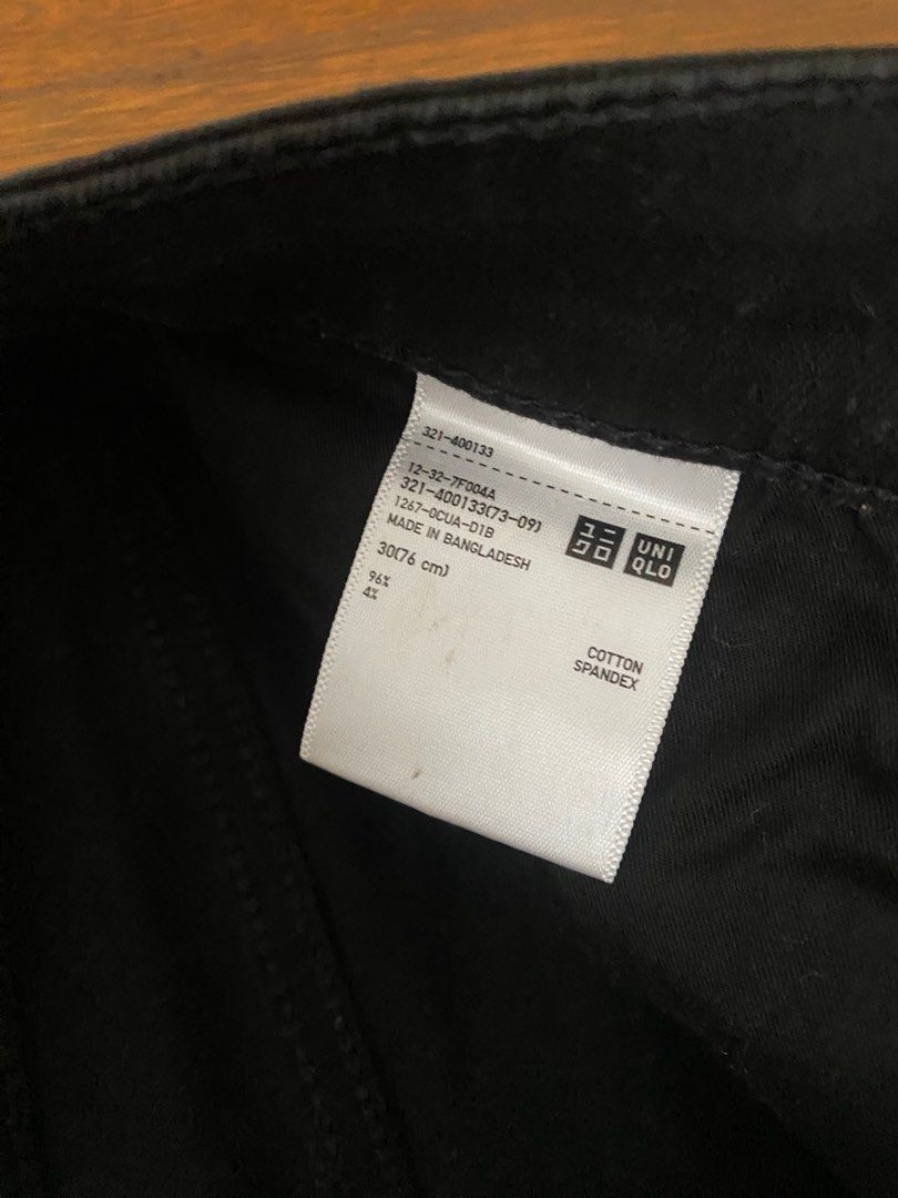 Uniqlo Black UltraStretch Jeans (Category: Jeans) located in Quezon City. Submitted by jdiv_ (Listing ID 1354712507, Image 3). Description: Uniqlo UltraStretch Jeans Black Slim/skinny fit 30 Waist 37.5 Length Buyer shoulders shipping .