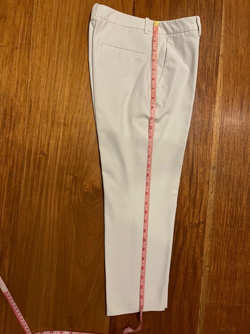 Uniqlo Smart Ankle Pants (Category: Other Bottoms) located in Muntinlupa City. Submitted by funnnsize (Listing ID 1354583852, Image 2). Description: UNIQLO SMART ANKLE PANTS Size: 58 cm (waist) 85cm (hips) Color: cream Condition: worn a couple of times. Small stain at the front but barely noticeable. RFS: decluttering Location: Alabang / BGC (near Uptown mall) .