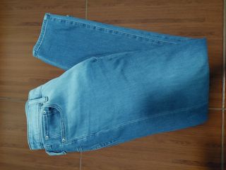 (Category: ) located in . Submitted by cansitcanton (Listing ID 1354626648, Image 1). Description: .