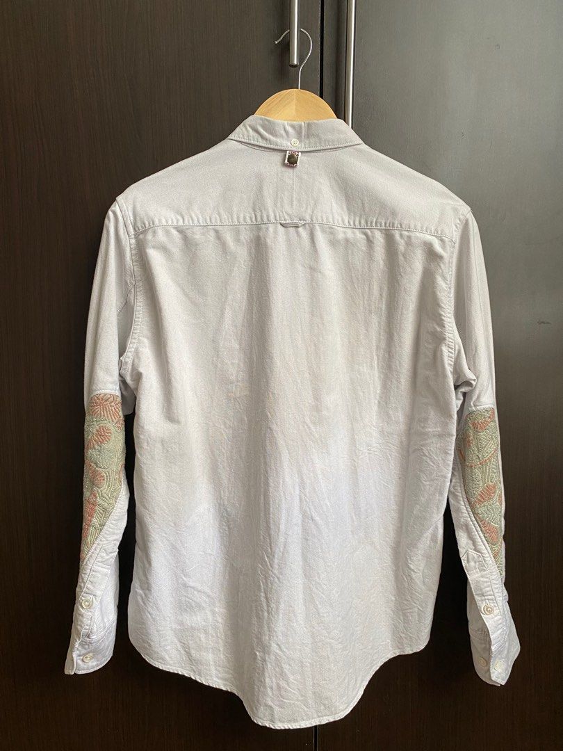 Visvim Albacore Grey Flora Button down shirt (Category: Formal Shirts) located in Urdaneta. Submitted by theoldmanstore (Listing ID 1354534319, Image 2). Description: 20 chest 26.5 length 17 shoulder 22.5 sleeve length.