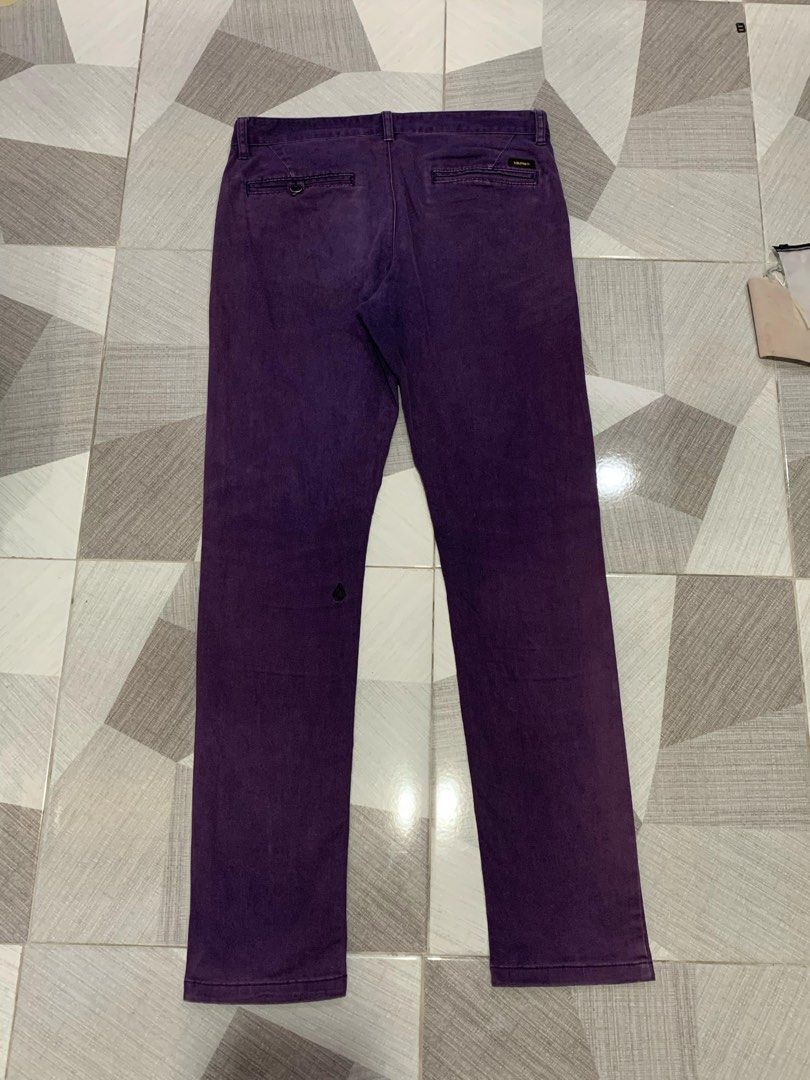 Volcom Jeans (Category: Jeans) located in Baliuag. Submitted by bnewnthrift (Listing ID 1354610363, Image 2). Description: volcom jeans 400 33-34 waist 40.5 lenght need wash 650 free shipping location: Baliuag Bulacan.
