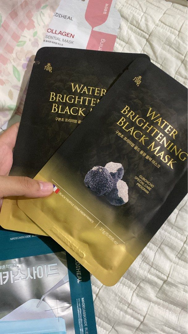 Water Brightening Black Mask (Category: Face Care) located in Davao. Submitted by pchy_ (Listing ID 1354665177, Image 1). Description: 120 each.