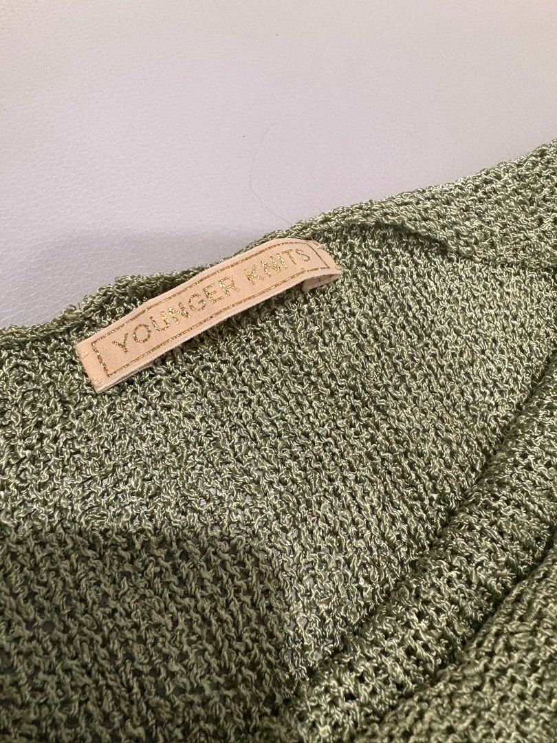 YOUNG KNITS green ombre longsleeve (Category: Coats, Jackets and Outerwear) located in Manila. Submitted by violoot (Listing ID 1354714122, Image 2). Description: XS-M best fits S.