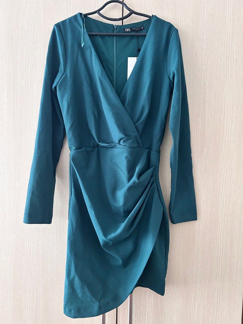 Zara Blue Green Dress (Category: Dresses) located in Makati City. Submitted by alamode.ph (Listing ID 1354584675, Image 2). Description: Size - XS With tags.