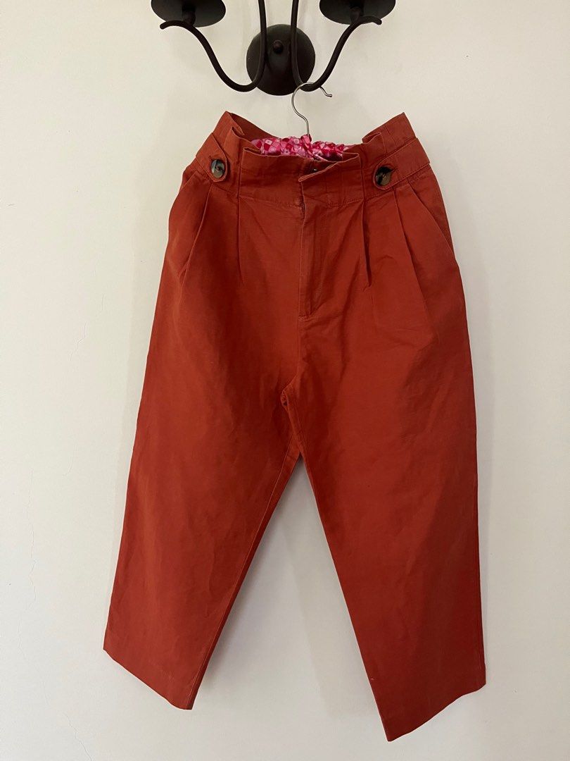 Zara Trousers (Category: Other Bottoms) located in Muntinlupa City. Submitted by funnnsize (Listing ID 1354587842, Image 1). Description: ZARA TROUSERS Size: XS but also fits S Color: Rust Condition: worn a couple times but in good condition RFS: decluttering Location: Alabang / BGC (near Uptown mall) .