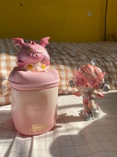 （分類：）位於 。 由 zombiepoodle 提交（商品編號 1354796111，圖片 1）。簡介： 。