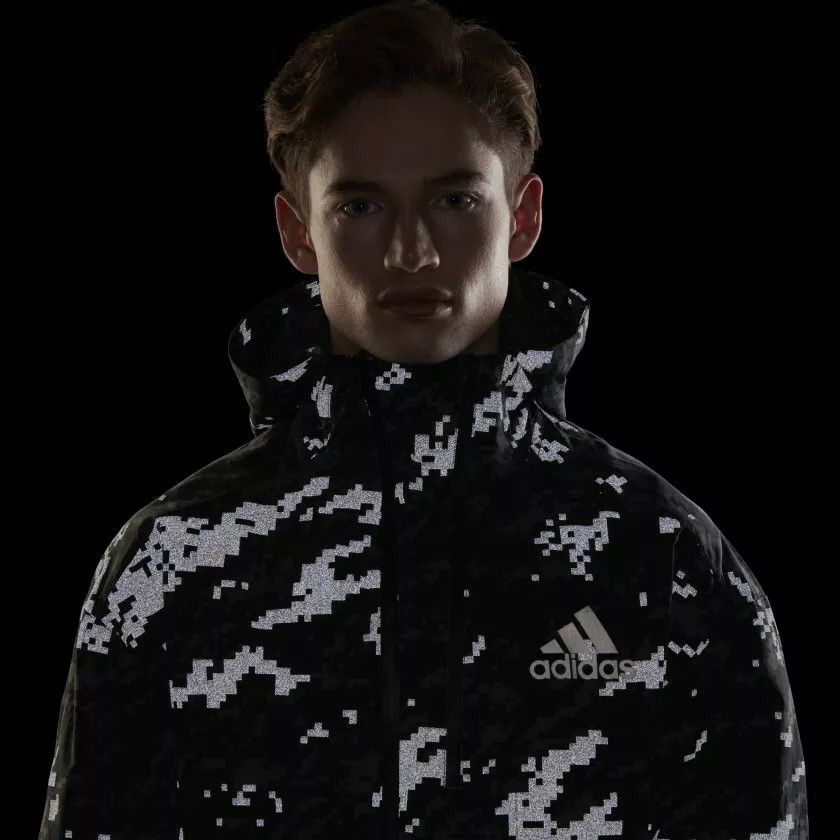 ADIDAS ID Reflective Shell Jacket Hooded Windbreaker (Category: Activewear) located in Bayambang. Submitted by ace_found_it_06 (Listing ID 1354726745, Image 1). Description: Adidas ID Reflective Shell Jacket Hooded Windbreaker - Large on tag - Dimes 22 x 28 - Excellent Condition - 9.8 Color rate - P2,000 + Sf 📌 Pangasinan based.