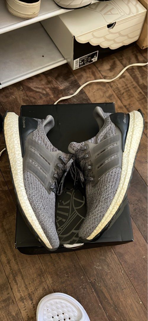 Adidas Ultraboost V3 (Category: Sneakers) located in Baguio. Submitted by thriftcrate2021 (Listing ID 1354821650, Image 2). Description: Adidas Ultraboost V3 Size: 10.5 Condition: 9/10 w/o box Rfs: decluttering Price: 3000+sf negotiable MoP: Gcash/BPI.