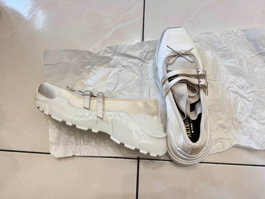 AKIKOAOKI　Giselle Ivory satin × White 37 Giselle-faux leather – AKIKOAOKI(アキコアオキ)公式オンライン