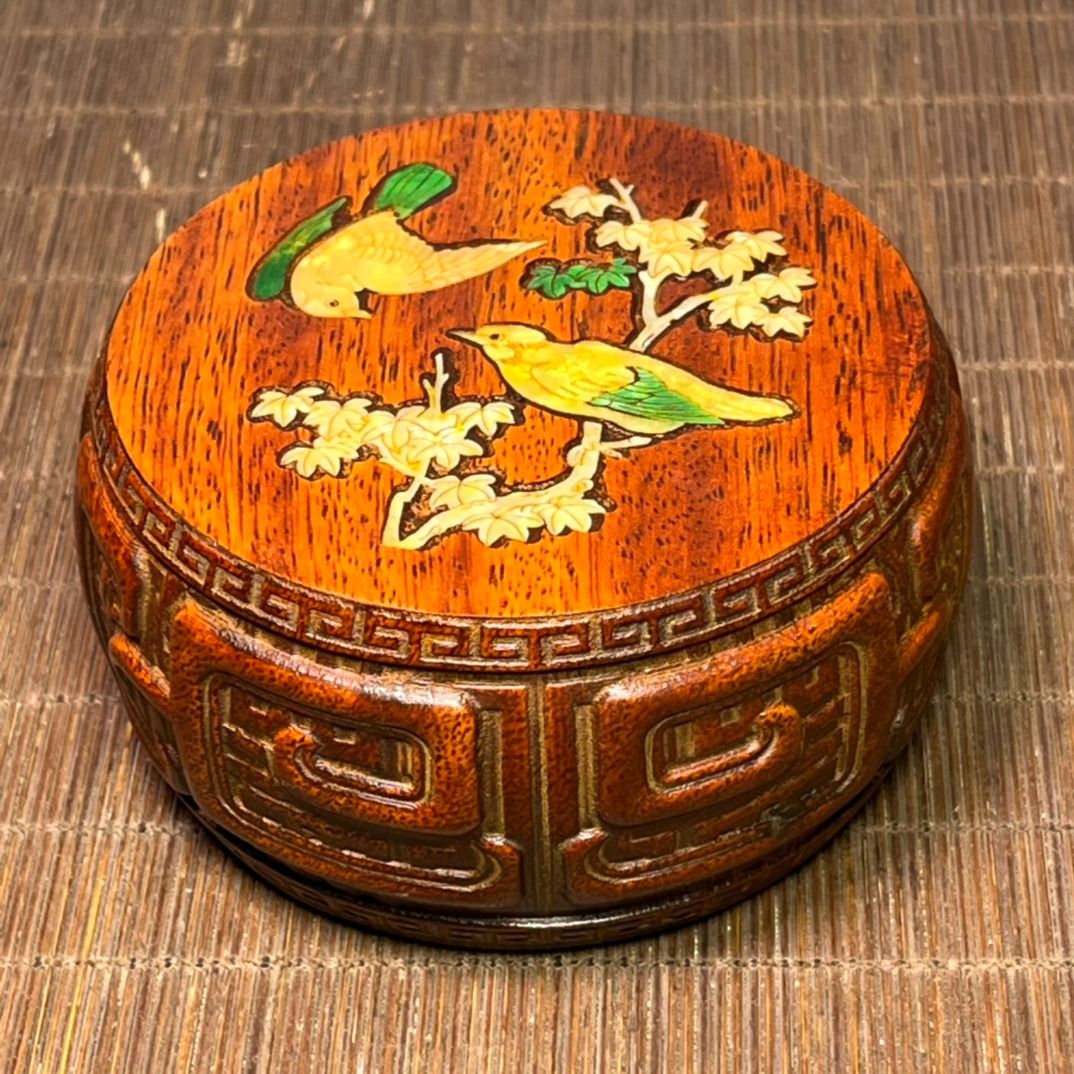 新規購入 古寶奇蔵】花梨木製・細密彫・貝殼嵌・包銅・花鳥紋・茶盤・置物 仏具一般