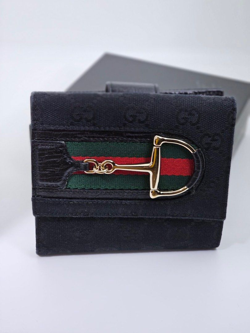 Authentic Lightly Used Gucci Horsebit Wallet (Category: Luxury Bags & Wallets) located in Binan City. Submitted by fashiongossiponlineboutique (Listing ID 1354891794, Image 2). Description: Selling low! Authentic Gucci Horsebit Wallet Used 2x only then kept in storage Selling Price: 10k Layaway is accepted Disclaimer: I am a private seller offering authentic, preloved luxury bags from my personal collection. I am not affiliated with any brands, a