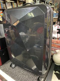 (Category: ) located in . Submitted by ayinong168 (Listing ID 1354761011, Image 1). Description: .