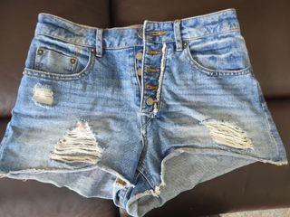 (Category: ) located in . Submitted by alienslwx (Listing ID 1354784305, Image 1). Description: .