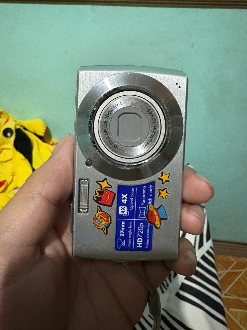 Digital Camera Hp300 (Category: Cameras) located in Quezon City. Submitted by jannyfinds (Listing ID 1354906903, Image 3). Description: READ CAREFULLY*!!! Hp300 digital camera Inclusion: universal charger + battery ISSUE: burn lcd but hindi siya nakaka affect sa shots. But pwede niyo naman siya ipaayos also the battery. And hindi ko na rin siya na chacharge kayo nalang mag testing thanks PM THANKS.