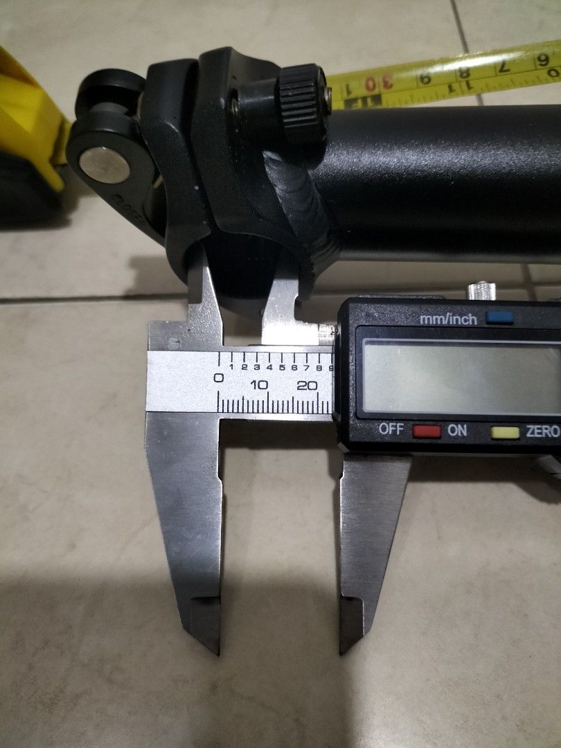 Foldable stem (Category: Parts & Accessories) located in Singapore. Submitted by BBrian (Listing ID 1354833313, Image 3). Description: Hi selling my abandoned project new foldable stem..