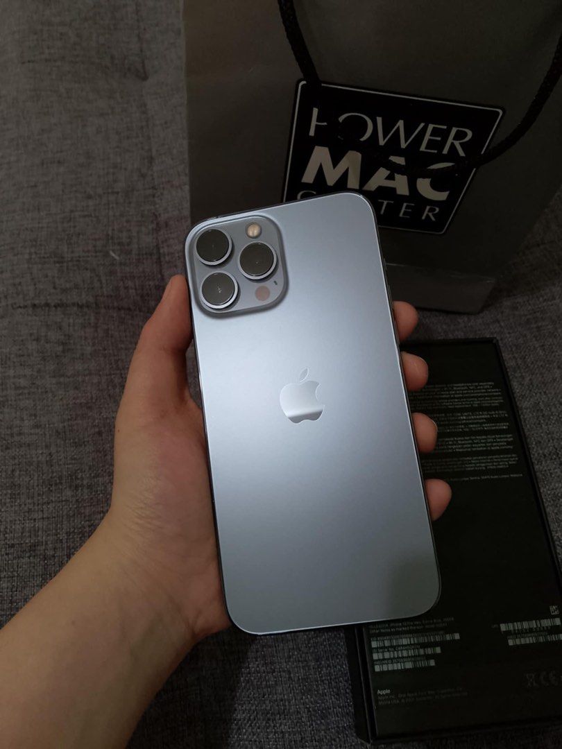 FOR SALE IPHONE 13 PRO MAX 256 ANYSIM (Category: iPhone 13 Series) located in Pasig City. Submitted by arylramos90408 (Listing ID 1354818042, Image 1). Description: Iphone 13 Pro Max 256 Anysim Sierra Blue 84% Battery Health (Original Battery) No scratches no Dents Unit, Case, Box and Paper Bag (Power Mac) .