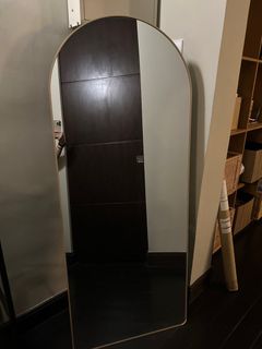 (Category: ) located in . Submitted by aliyyh (Listing ID 1354742685, Image 1). Description: .