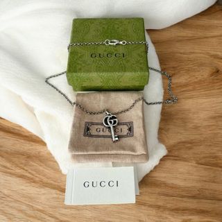 （分類：）位於 。 由 luxe.galore 提交（商品編號 1321066673，圖片 1）。簡介： 。