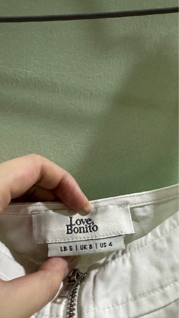 Love Bonito Zip Dress White (Category: Dresses) located in Quezon City. Submitted by jooys (Listing ID 1354859183, Image 3). Description: .