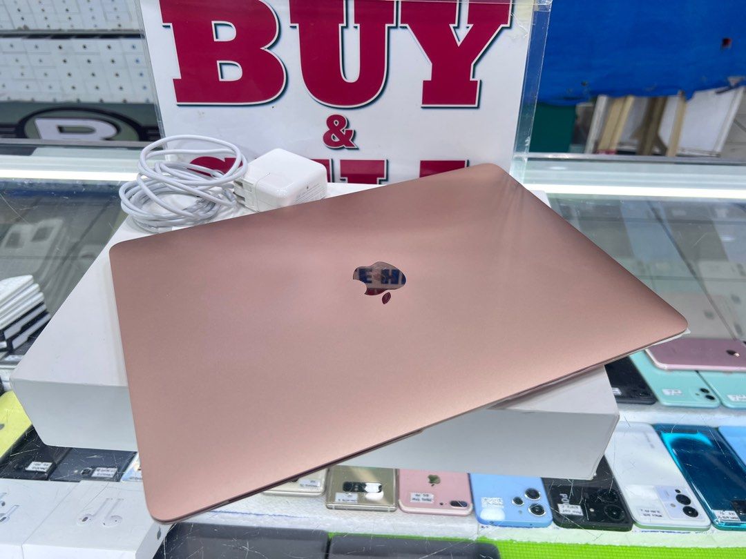 MACBOOK AIR M1 2020 (Category: Laptops & Notebooks) located in Manila. Submitted by farhanadau39938 (Listing ID 1354752913, Image 2). Description: MACBOOK AIR M1 2020 {STORAGE:256GB} {STORAGE: 8RAM} {NO REPAIR HISTORY} {GOOD AS NEW} {NO ISSUE} {LEGIT/ ORIGINAL} {NOT REFURBISHED} {UNLI RESET} {99SMOOTH} INCLUSION {CASE/ORIGINAL CHARGER/ORIGINAL BOX} *OPEN FOR COD/COP* {COD cash on delivery{personal rider} {COP cash on pick up} {COP via LBC} *PHYSI
