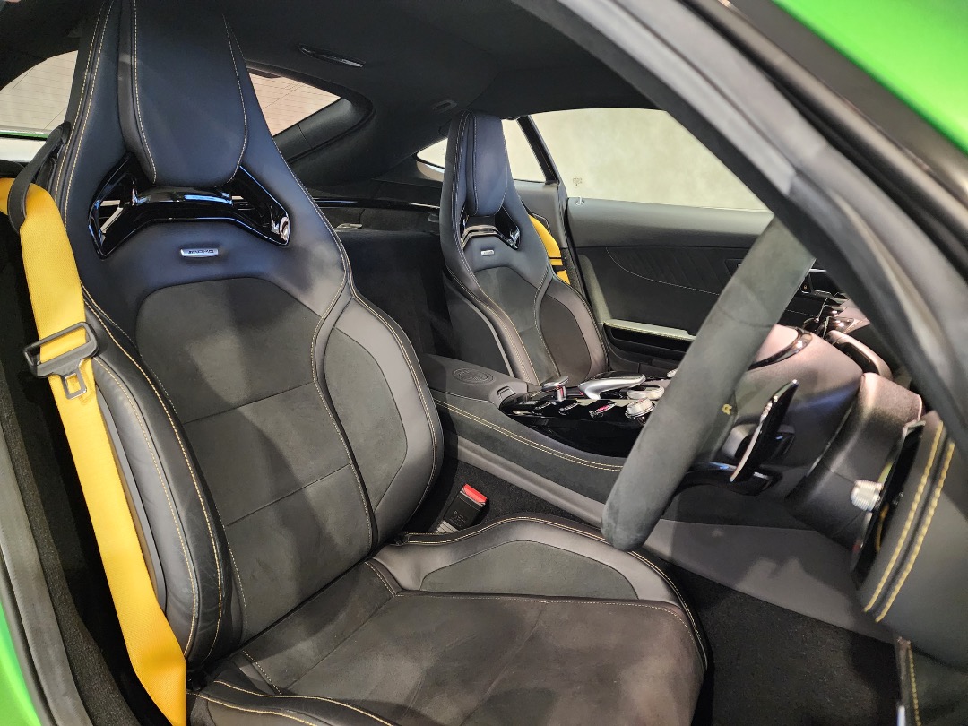 Mercedes-Benz AMG GTR Auto62863131078274113