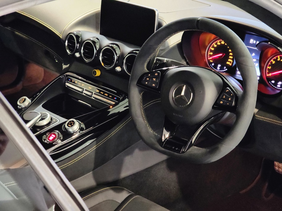 Mercedes-Benz AMG GTR Auto62863131078274112
