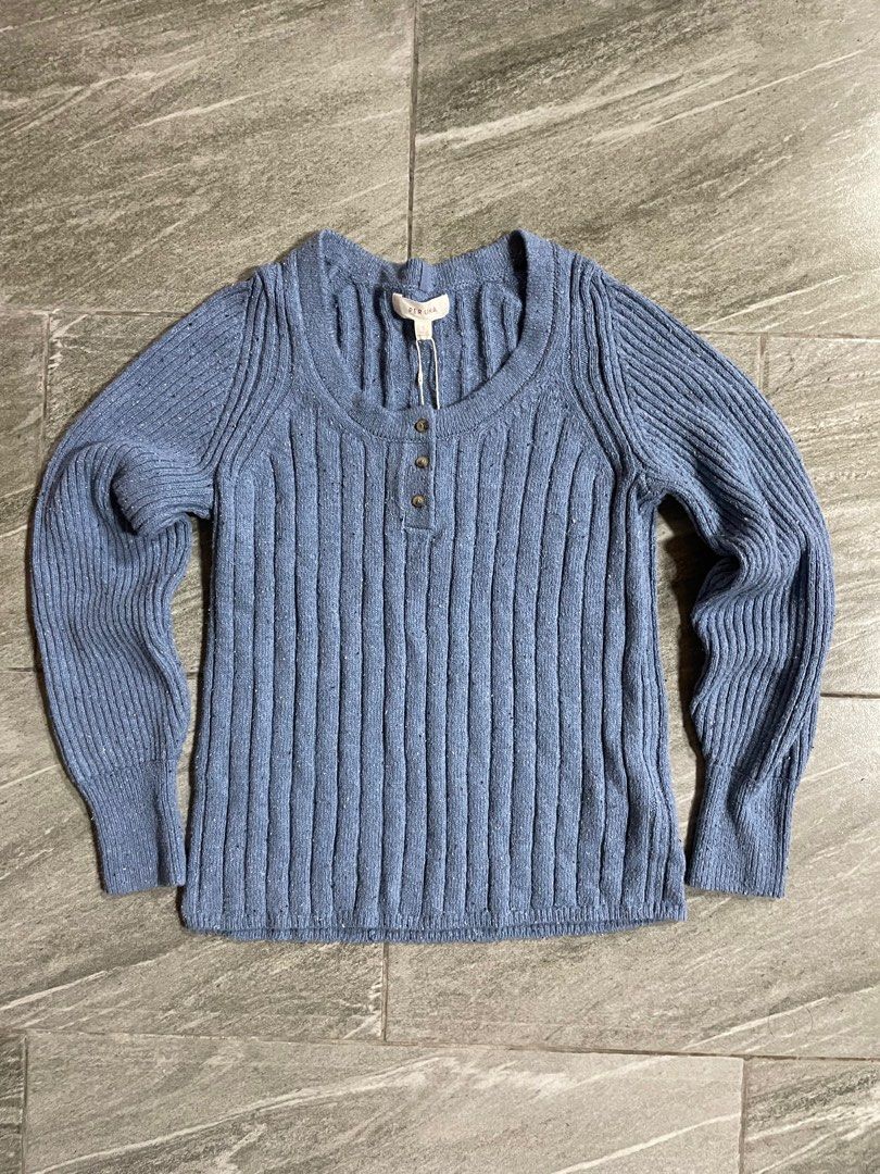 M&S Per Una Sweater (Category: Others Tops) located in Las Pinas. Submitted by abramjared (Listing ID 1354899625, Image 1). Description: 1250 shipped 20x22 stretchy material .